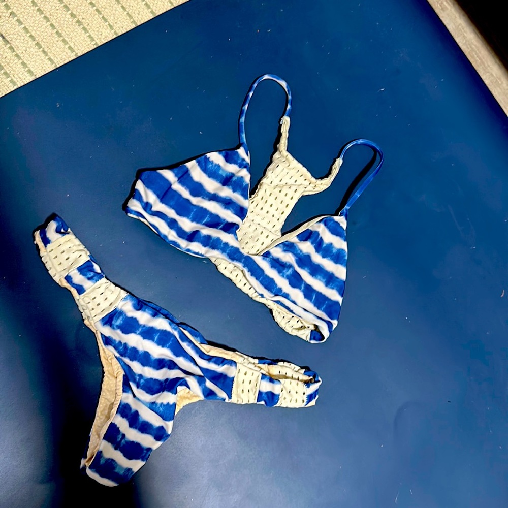 TOP ONLY Acacia sporty bikini TOP ONLY! See bottoms listing for listing!
